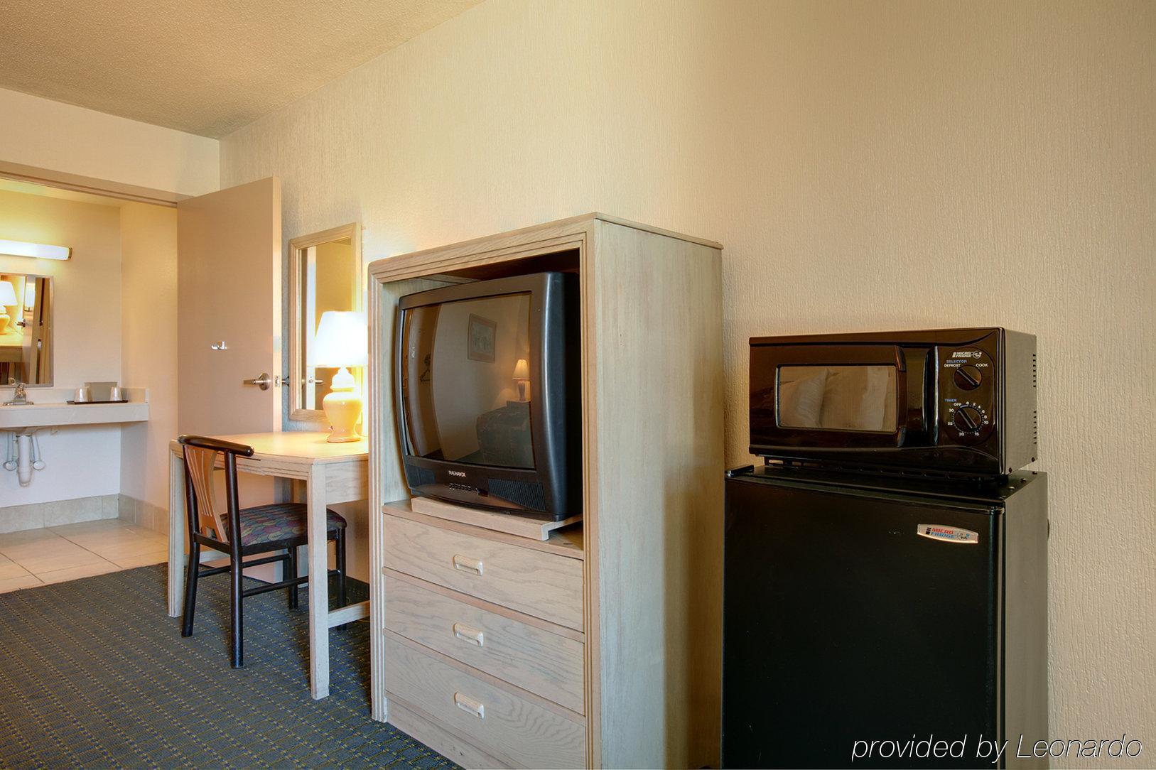 Rest And Relax Inn Pensacola Room photo