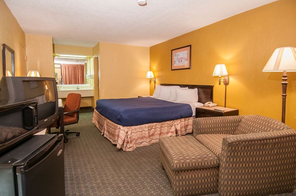Rest And Relax Inn Pensacola Room photo