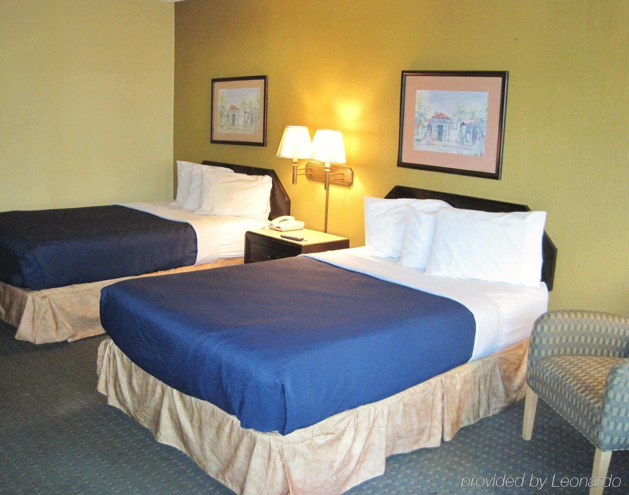 Rest And Relax Inn Pensacola Exterior photo